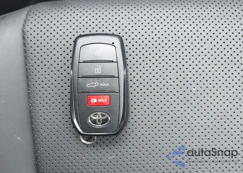 2024 Toyota Venza Limited z USA, uszkodzony, nr VIN JTEAAAAH8RJ185784